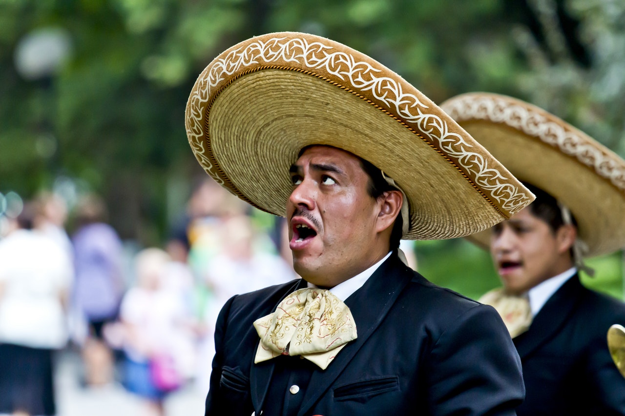 38 Mexican Slang Words &amp; Phrases You Should Know